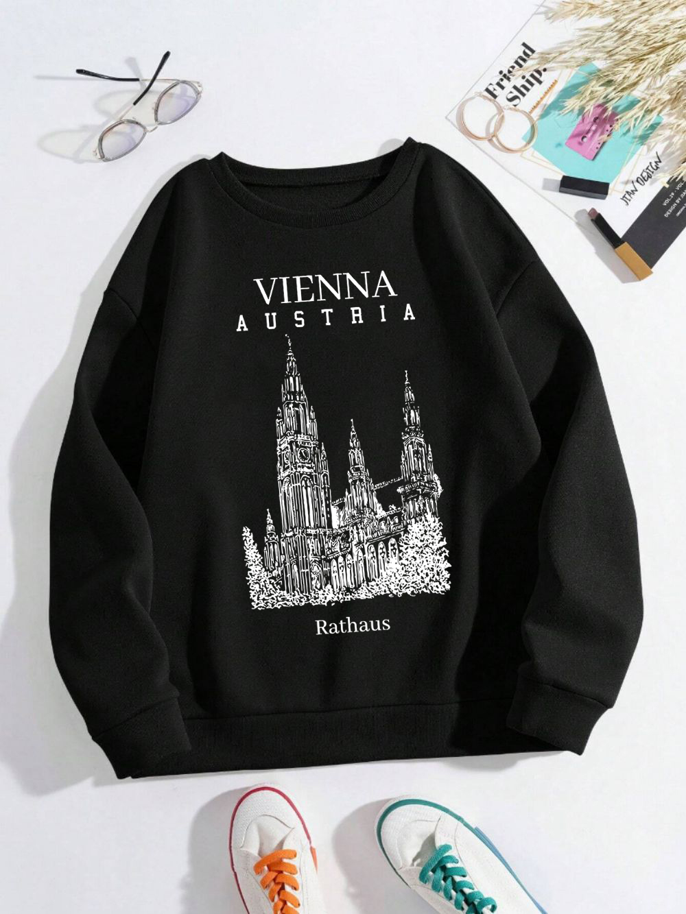 ウィーンオーストリア Rathaus プリント女性トレーナー - Winter Clothing Vienna のレビューと価格